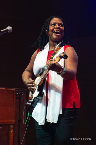Ruthie Foster